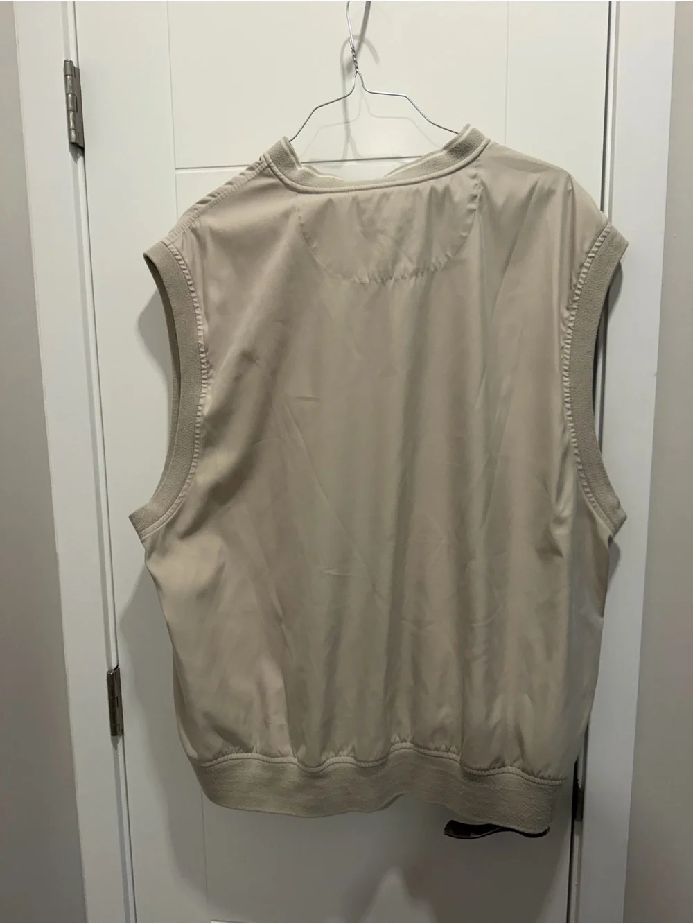 Eddie Bauer Light Beige V-Neck Golf Pullover Vest